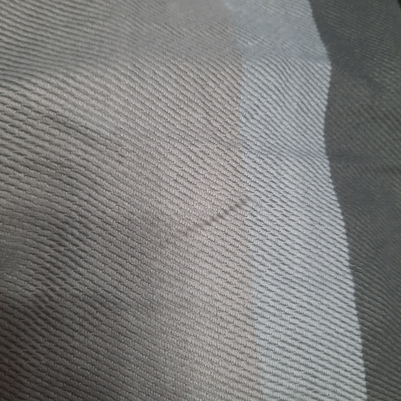 NWT Women's Buffalo Check Wrap - Picture 4 of 4